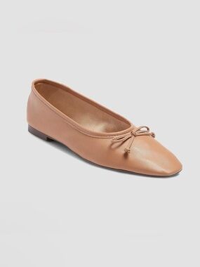 SCHUTZ Arissa Leather Ballet Flats in Honey beige size 8